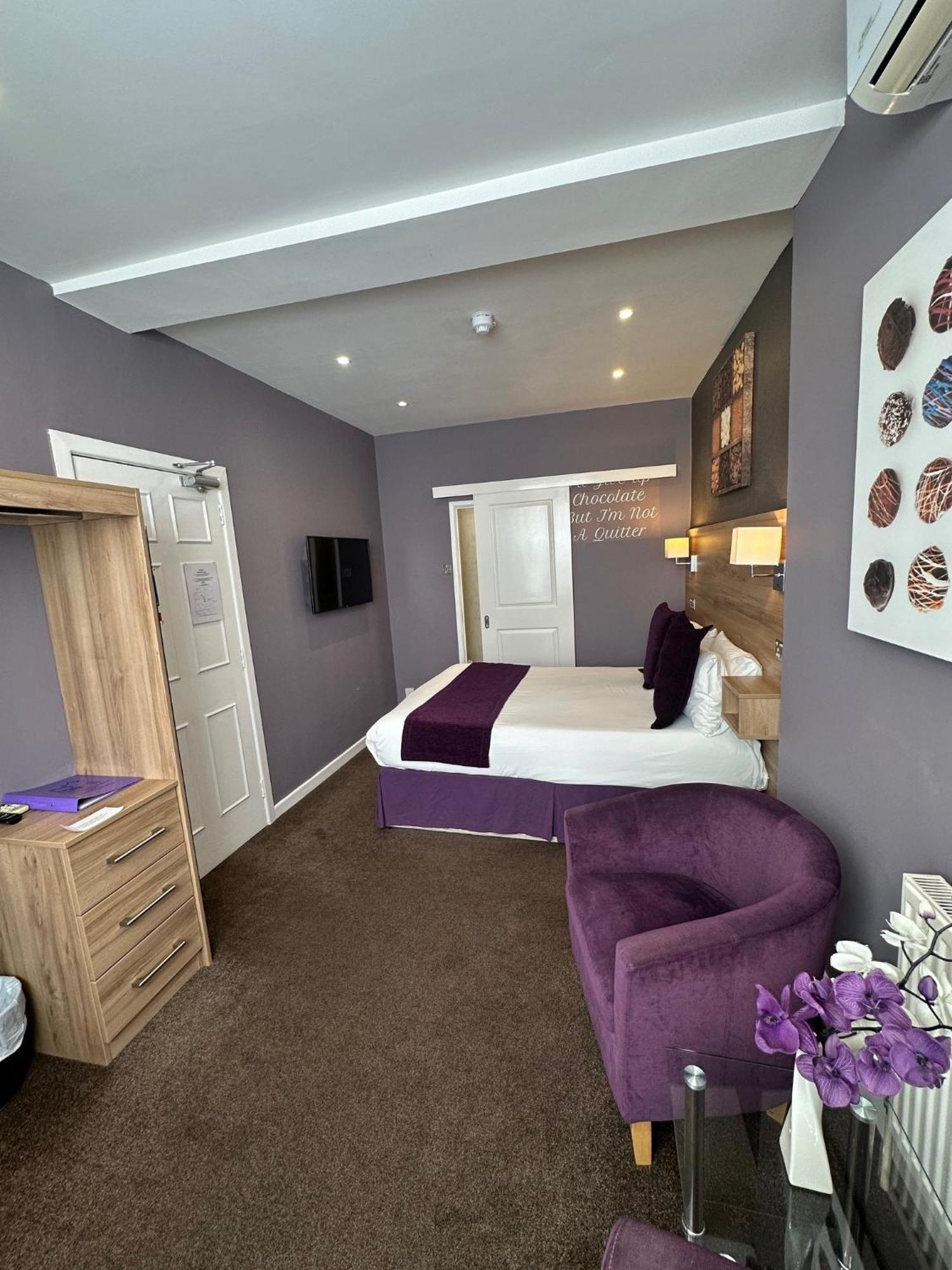 The Chocolate Box Hotel บอร์นมัธ ภายนอก รูปภาพ