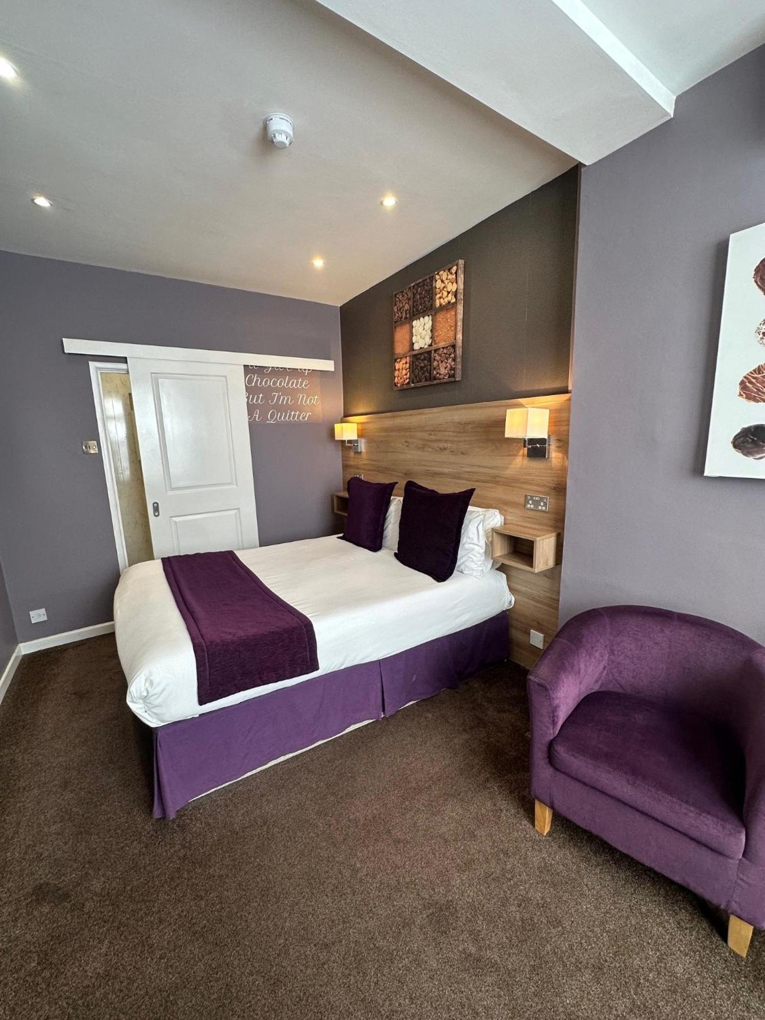 The Chocolate Box Hotel บอร์นมัธ ภายนอก รูปภาพ