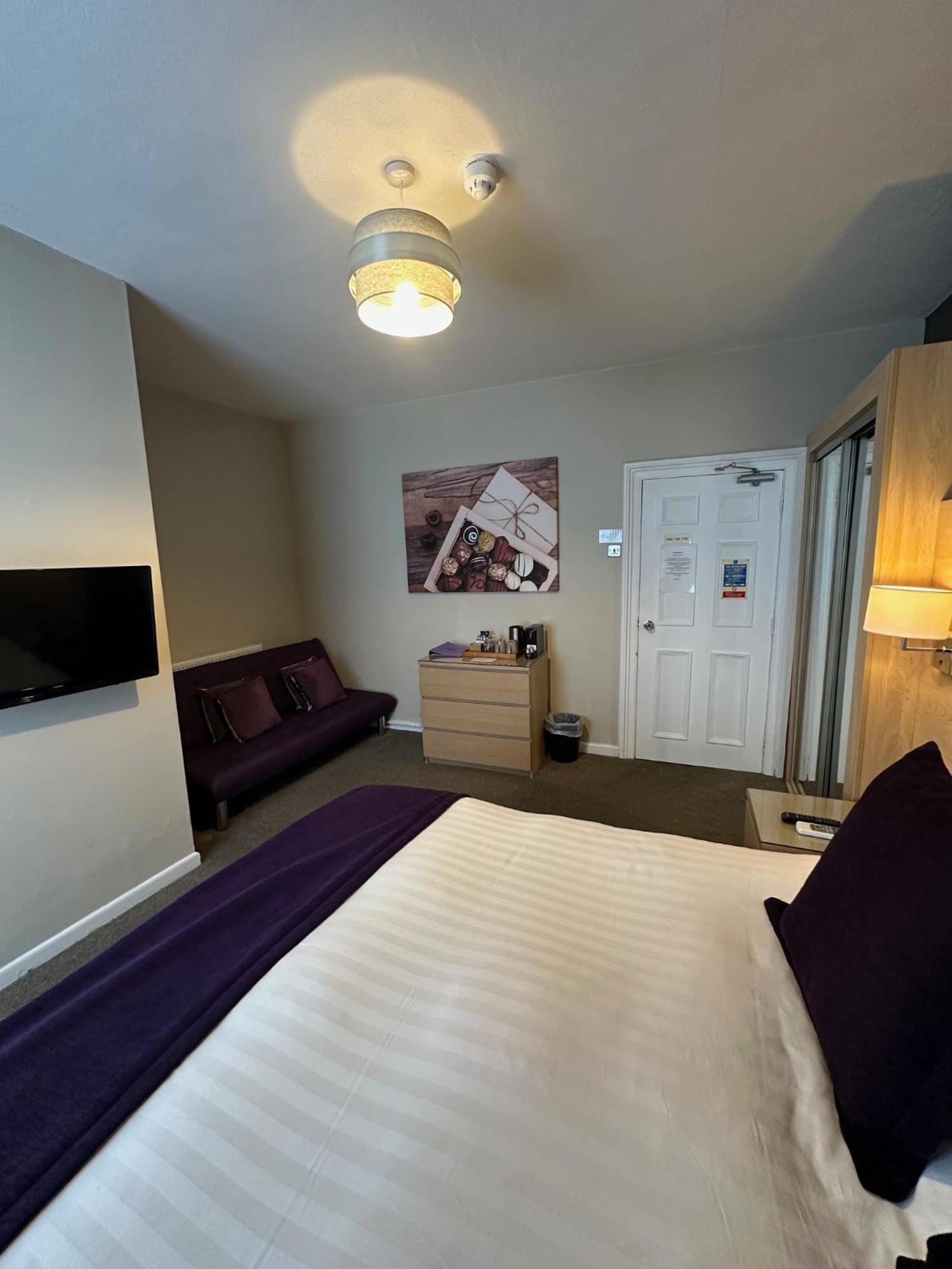 The Chocolate Box Hotel บอร์นมัธ ภายนอก รูปภาพ